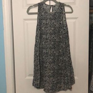 Black and White flowy dress